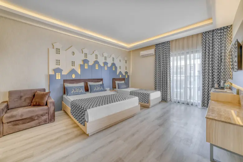 family room 001